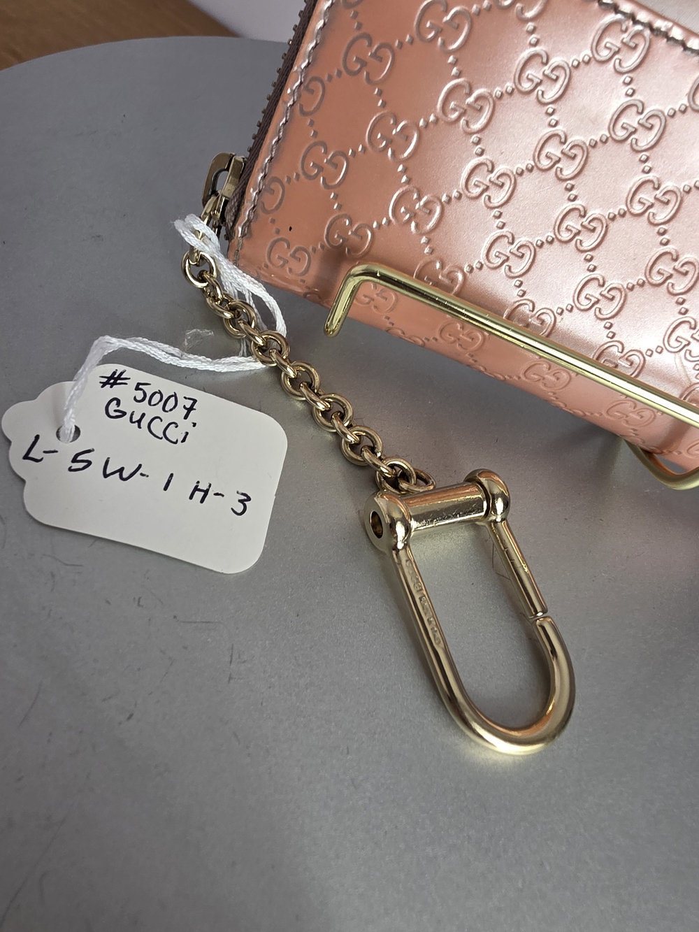 Gucci Rose Gold Metallic GG Zip Wallet - Picture 3 of 16